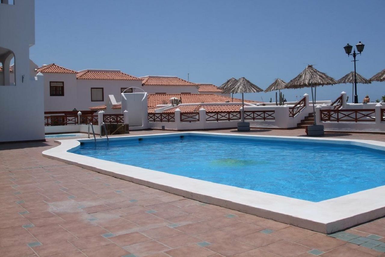 Club El Beril Aparthotel Costa Adeje  Bagian luar foto